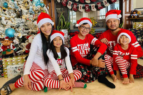 Hồng Ngọc nhìn lại 'chặng đường' yêu hơn 15 năm, không quên 'cà khịa' chồng