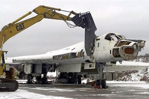 Ukraine hối tiếc vì phá hủy máy bay Tu-160 theo lời Mỹ