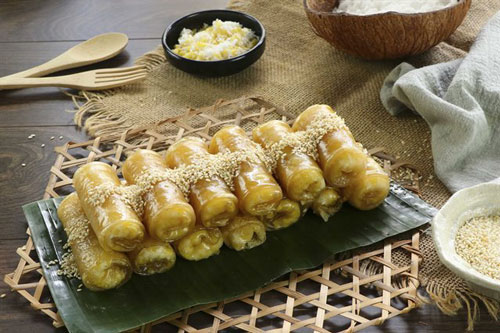 Không cần phải đi xa, bạn cũng có thể làm ngay món bánh cuốn ngọt Campuchia với công thức đơn giản