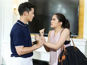 Bắt gặp chồng làm chuyện khuất tất tại nhà riêng, tôi dùng chiêu "độc" trả thù khiến anh xanh mặt