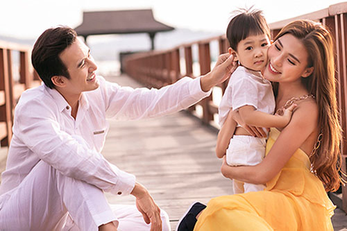 Thúy Diễm bình yên bên chồng con