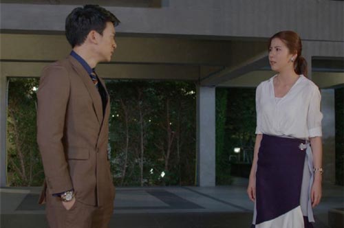 Mẹ chồng bỗng dưng dễ dàng đồng ý cho ở riêng nhưng tiếng đẩy cửa định mệnh đã "vạch trần" tất cả khiến cô vợ tuyên bố "cứng"