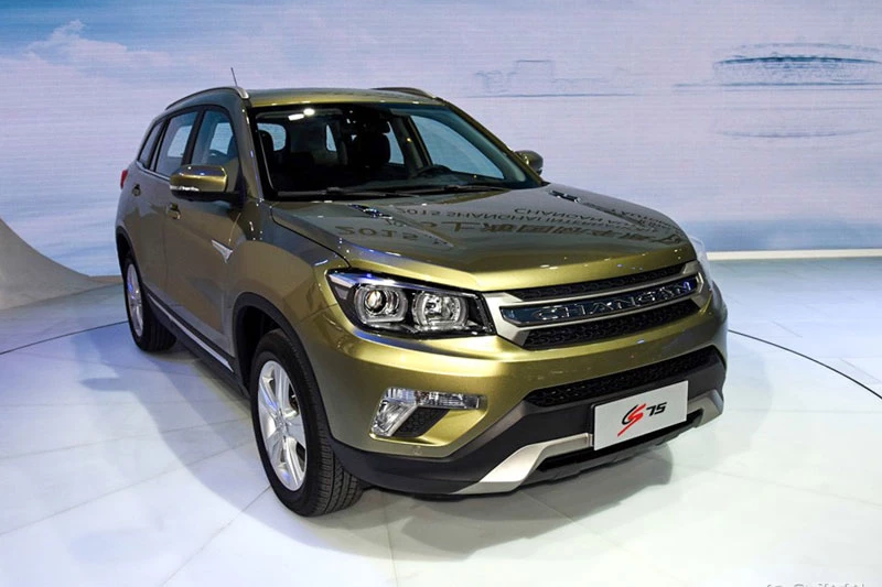 9. ChangAn CS75 (doanh số: 32.759 chiếc).