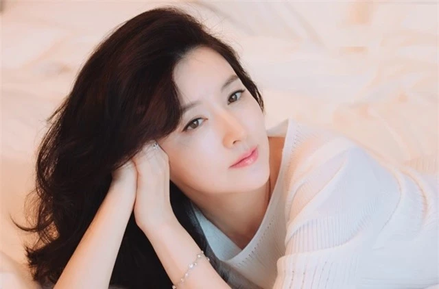 Hé lộ về người chồng kín tiếng của Nàng Dae Jang Geum Lee Young Ae - 14