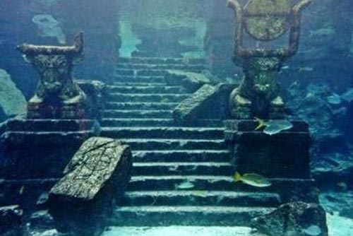 Điều ít biết về ngôi đền ngàn năm tuổi dưới đáy hồ cao nhất thế giới