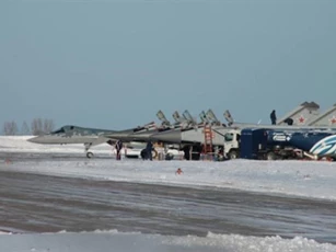 Không quân Nga chính thức nhận Su-57 sản xuất loạt đầu tiên