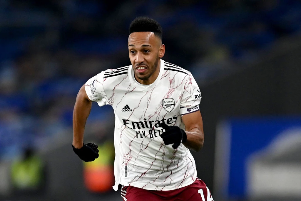 4. Pierre-Emerick Aubameyang (Borussia Dortmund qua Arsenal, 2018, 56 triệu bảng). 4. Pierre-Emerick Aubameyang (Borussia Dortmund qua Arsenal, 2018, 56 triệu bảng).