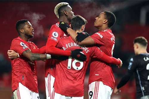 M.U sẽ vô địch Premier League nếu Woodward chịu 'tặng quà' Solskjaer