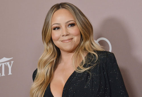 Mariah Carey quên lời bài hát của chính mình