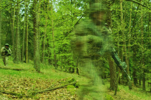 Hàn Quốc phát triển lớp ngụy trang tàng hình cho binh sĩ