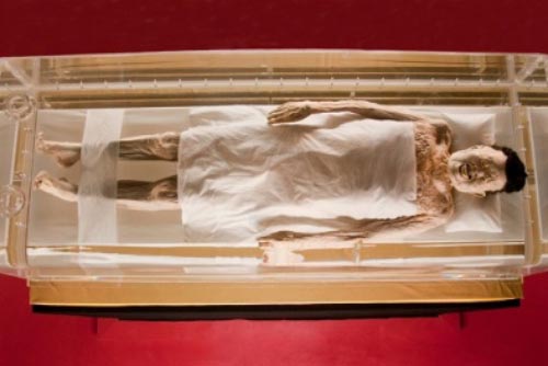 Hé mở bí ẩn xác ướp mỹ nhân 'ngủ yên' 2.000 năm khớp 4 chi vẫn còn cử động