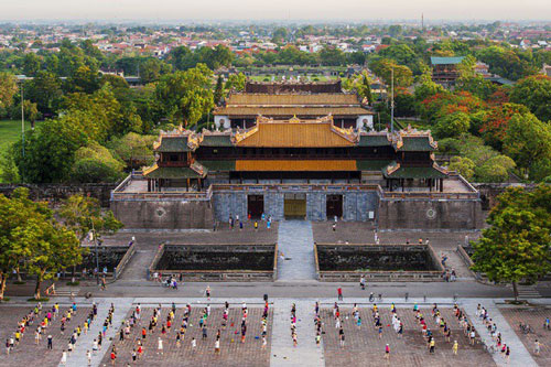 Vì sao cổng chính Hoàng thành Huế gọi là Ngọ Môn?