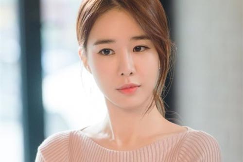 Mỗi lần tranh cãi với mẹ chồng, bà đều lăm lăm cầm điện thoại, tôi tưởng chẳng có gì hoá ra đằng sau là âm mưu thâm độc vô cùng