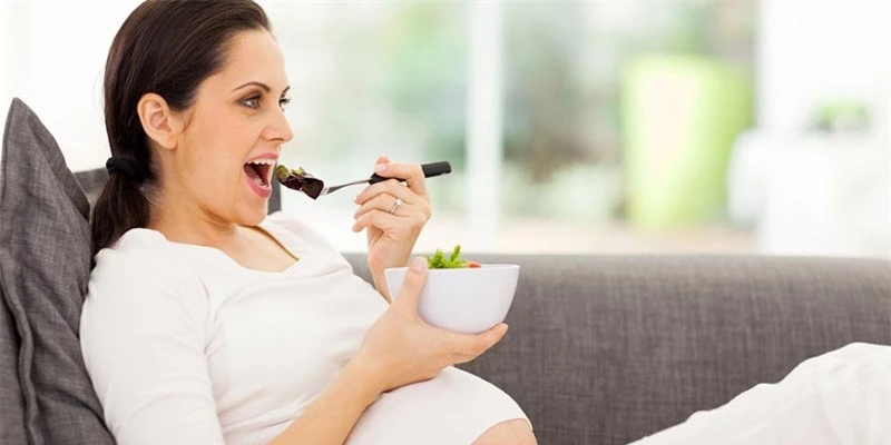 Chế độ dinh dưỡng hợp lý giúp mẹ bầu sinh thường tốt
