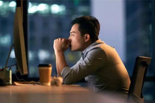 Vui sướng vì lấy được cô vợ chẳng có điểm nào để chê, buổi sáng sau đêm tân hôn, nghe cuộc gọi đến máy vợ mà tôi kinh hãi