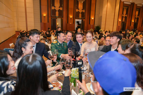 "Táo" Tự Long than thở chuyện "cô Đẩu" Công Lý mời cưới