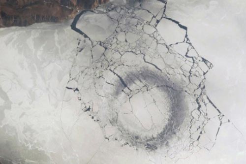 Tìm thấy dấu hiệu của người ngoài hành tinh, UFO trên Trái Đất?