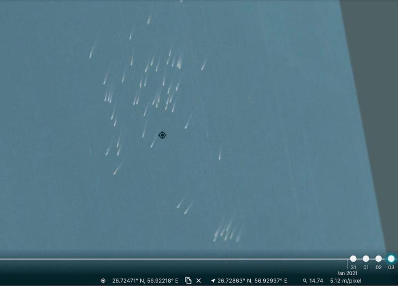 Vệ tinh Mỹ khóa chặt cuộc tập trận của Hải quân Iran