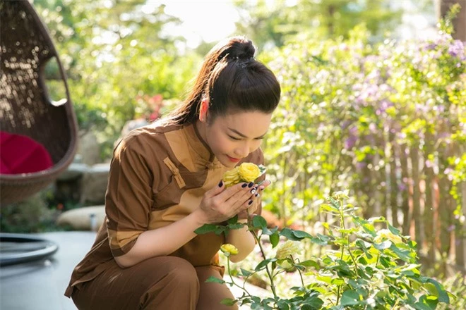 Bên trong căn biệt thự 220m2 của Nhật Kim Anh: Góc nào cũng toát lên sự giàu có, vườn cây ao cá đều đủ cả - Ảnh 8.