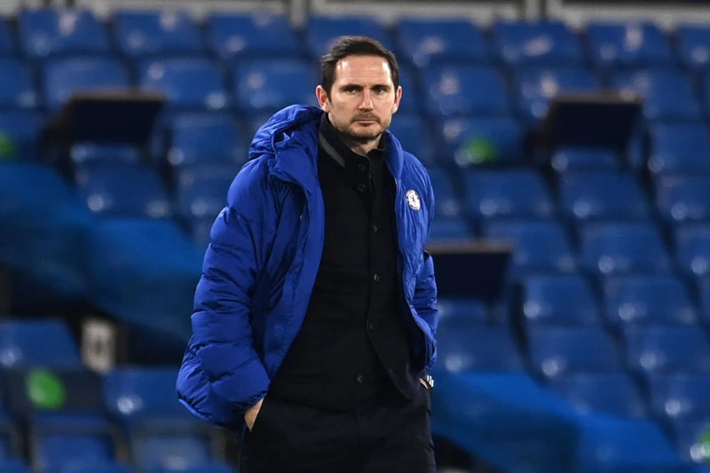 HLV Lampard đứng trước nguy cơ bị sa thải.