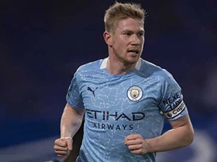 De Bruyne từ chối gia hạn với Man City vì mức lương 'bèo bọt'