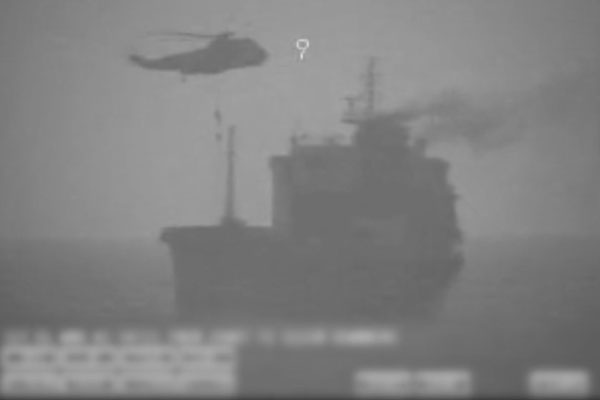 Mỹ làm ngơ, Iran bắt giữ một tàu chở dầu khác ở Vịnh Ba Tư