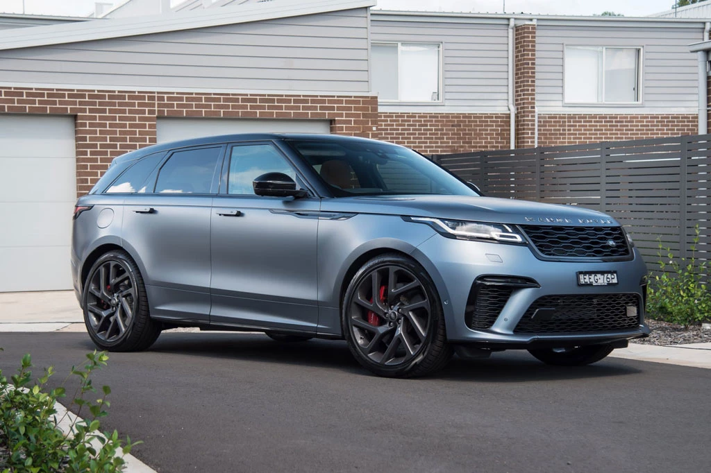 3. Range Rover Velar P550 SVAutobiography Dynamic.