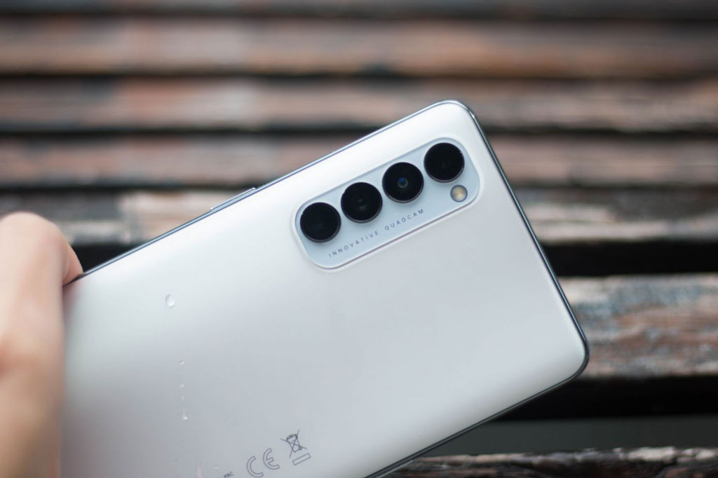 Oppo Reno4 Pro với RAM 8 GB, sạc 65W giảm giá hấp dẫn tại Việt Nam