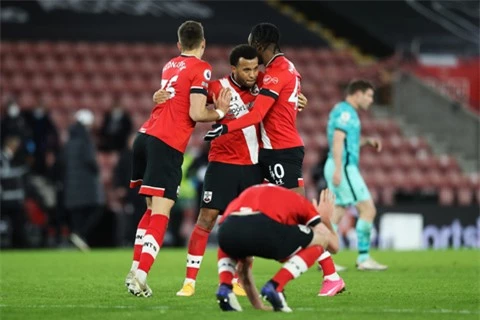 Southampton là đội đầu tiên đánh bại cả 8 nhà vô địch sau khi họ đăng quang