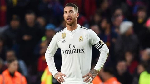 Ramos nói không với Real, bị Liverpool cản mũi vụ Alaba