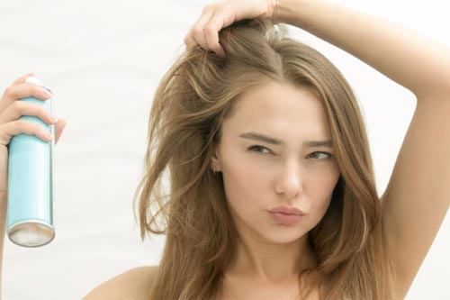 Những tác hại của dầu gội khô bạn nên biết