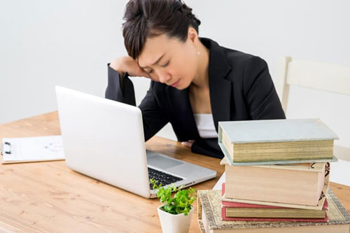 5 thói quen nhiều người mắc khiến trí thông minh suy giảm