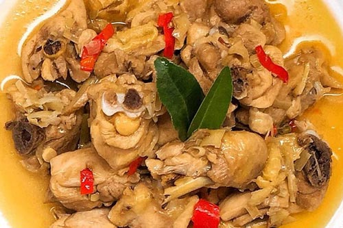 Bí quyết làm gà rang gừng thơm lừng góc bếp