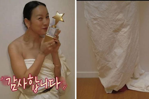 Sự thật về bộ đầm 'Nữ hoàng gợi cảm' Lee Hyori diện khi nhận giải thưởng tại nhà: Hóa ra là chỉ là chiếc chăn nhàu nhĩ