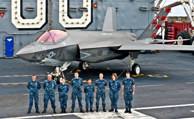 Hải quân Mỹ đối diện vấn đề khó chịu của F-35C
