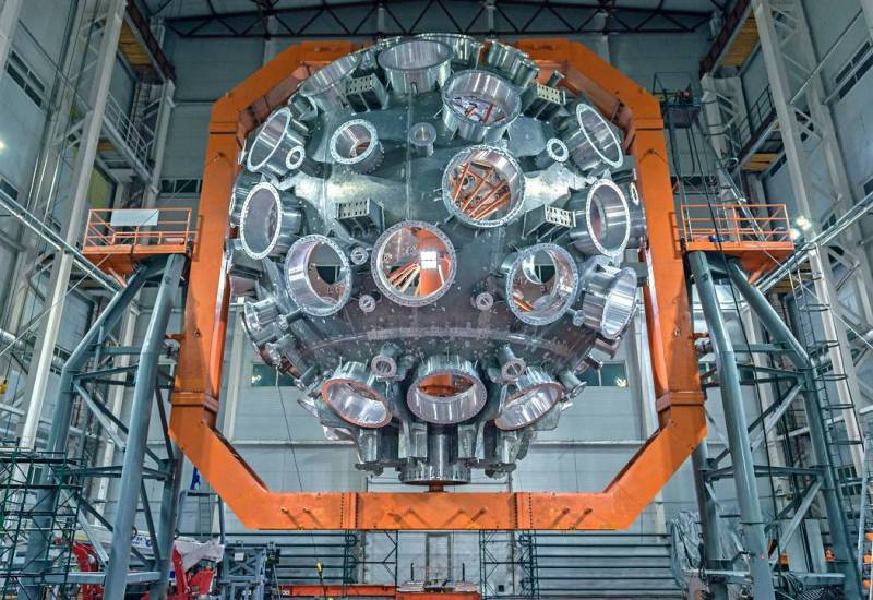 Tia laser mạnh nhất thế giới được đưa vào hoạt động ở Nga