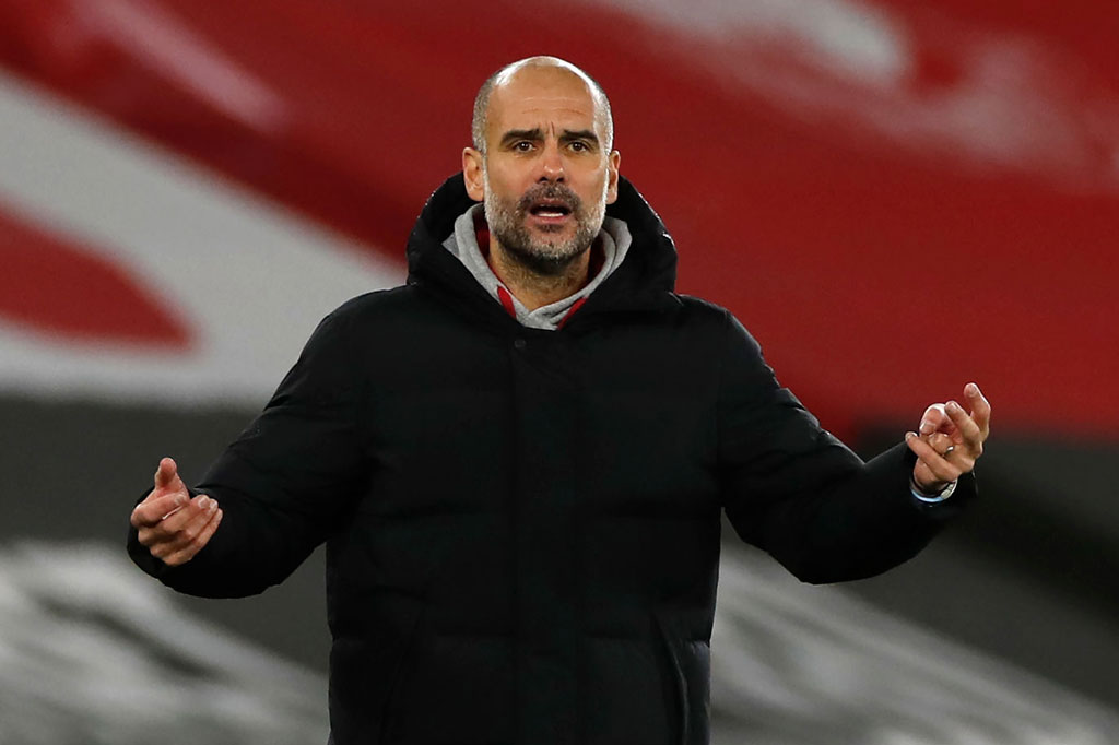 Trước trận derby Manchester, HLV Guardiola tâng bốc M.U