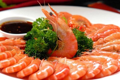 Bí quyết luộc tôm ngọt lại không bị tanh