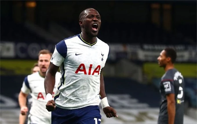 Sissoko ghi bàn trở lại sau hơn 1 năm 