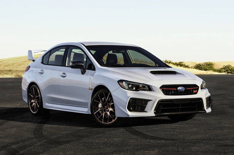 6. Subaru WRX STI 2020 (thời gian tăng tốc từ 0-96 km/h: 6 giây). 