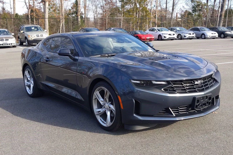 =9. Chevrolet Camaro 2020 (thời gian tăng tốc từ 0-96 km/h: 5,4 giây). 