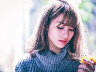 Đi làm thì không sao chứ về đến nhà, chỉ có mỗi két vàng và tiền bầu bạn với tôi