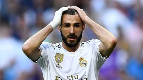 Benzema chuẩn bị hầu tòa vì tống tiền đồng đội cũ