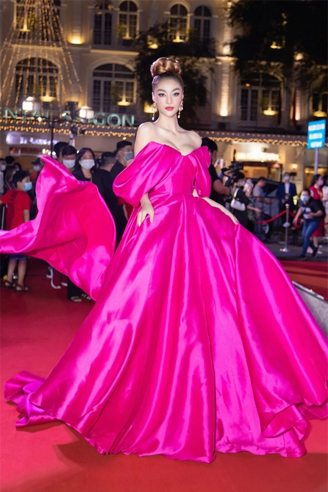 Đỗ Thị Hà đọ sắc cùng dàn Hoa hậu đàn chị tại Ngôi Sao Xanh - Ảnh 9.