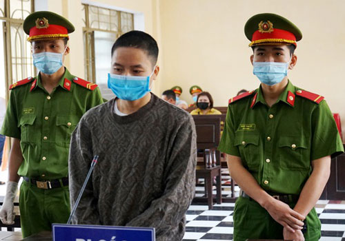 Quảng Nam: Tức vì bị đánh bằng búa, phu vàng đâm chết quản lý