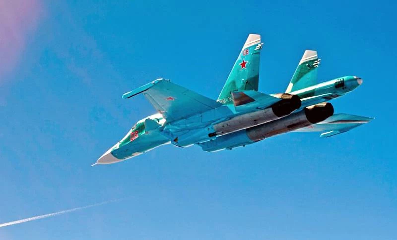Máy bay ném bom tiền tuyến Su-34 Fullback của Không quân Nga. Ảnh: TASS.