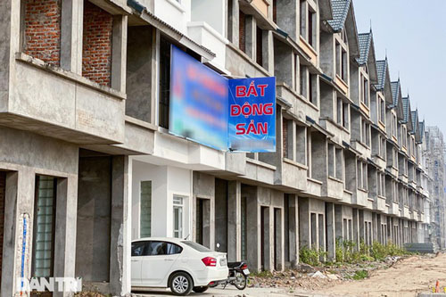 Bị áp doanh số dịp cận Tết, cò đất rầm rộ tung chiêu 'chém gió' hốt bạc