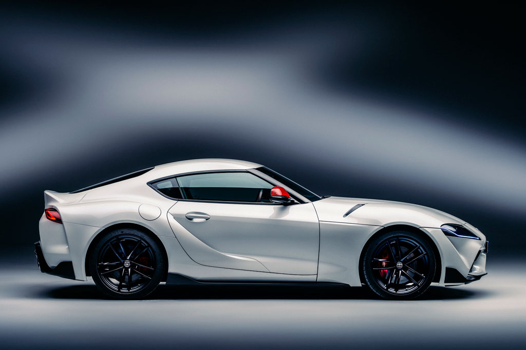 Xe Toyota mạnh 254 mã lực, giá hơn 1,4 tỷ đồng