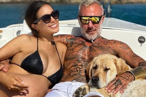 "Tay chơi" Gianluca Vacchi lên chức bố ở tuổi 53