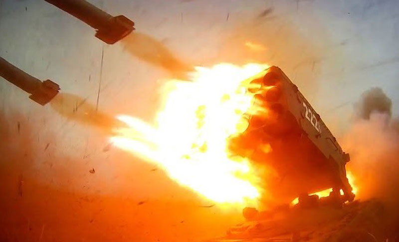 Nga trang bị hệ thống phun lửa mới nhất TOS-2 Tosochka cho quân đội